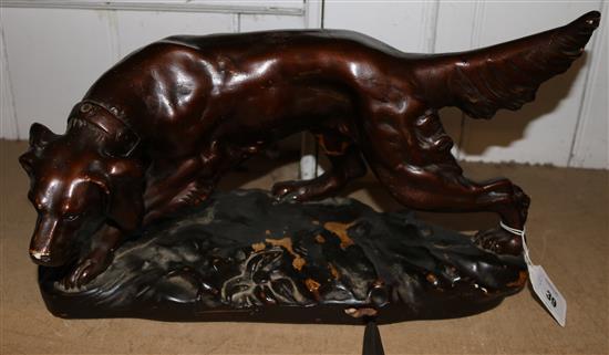 Plaster hunting dog